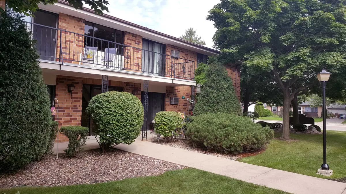 undefined apartments for rent - image - 20160909_140919websize.jpg